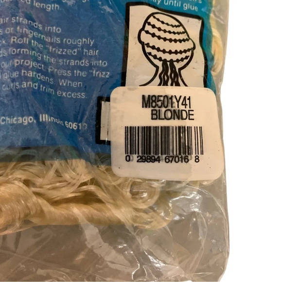 Vintage Maxi Doll  Hair Blonde Natural Look Curly 1 square foot Sealed - Picture 6 of 9